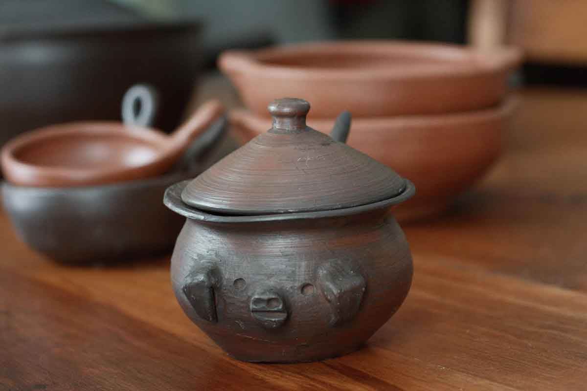 Pomaire Clay Condiment Pig with Lid
