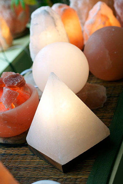 White Salt Crystal Pyramid Lamp White Salt Crystal Pyramid Lamp